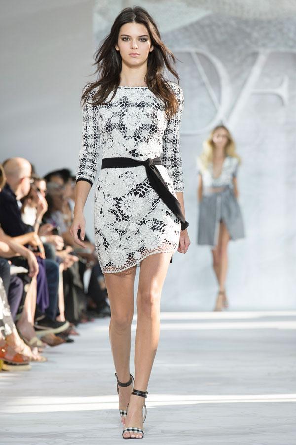 Kendell jenner runway ap