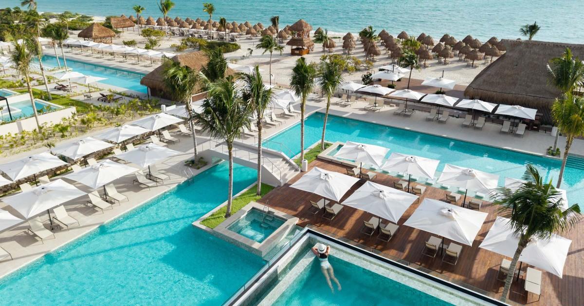 excellence coral playa mujeres resort main pool