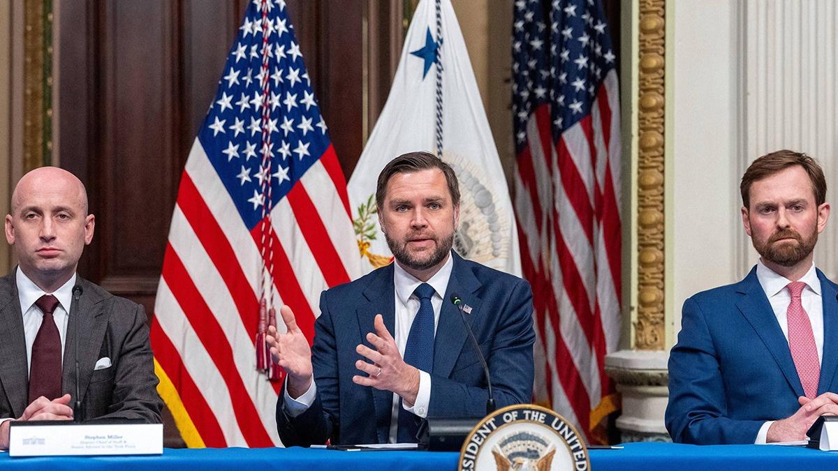 jd vances secret service agents frustated with inappropriate demands