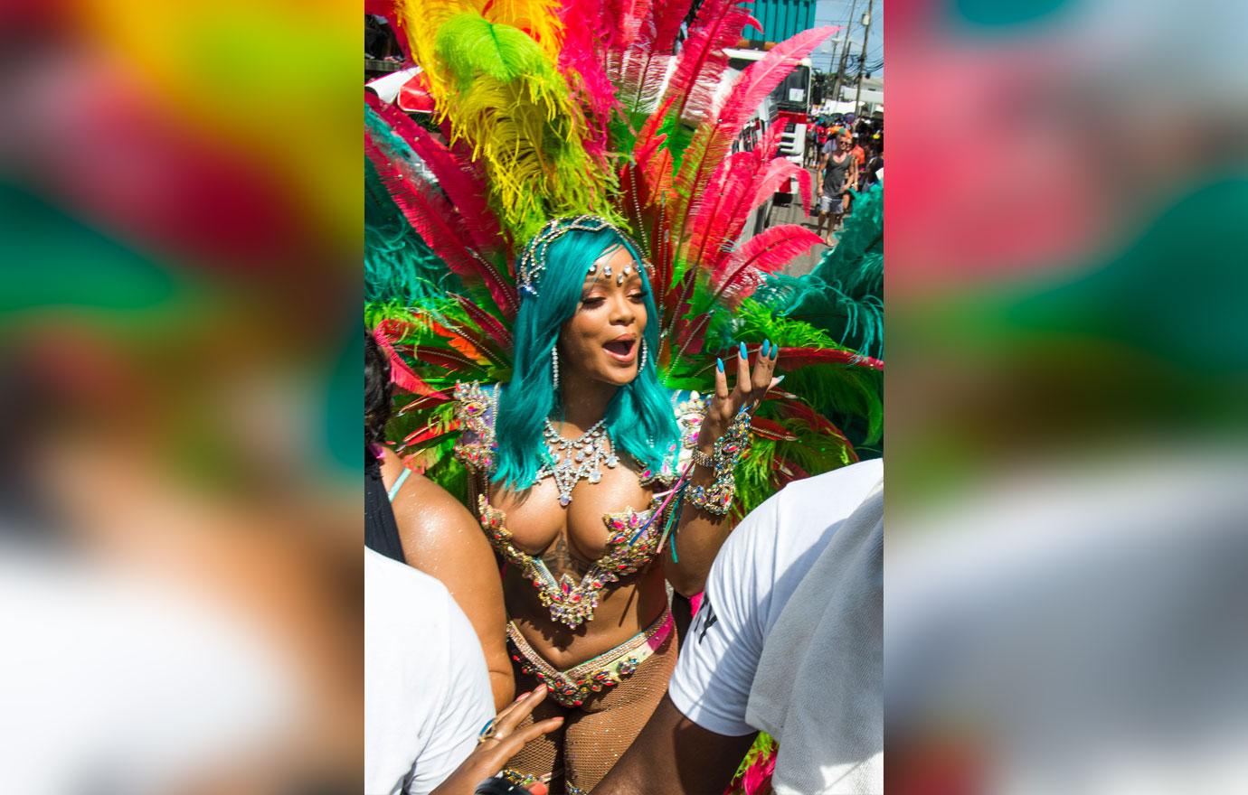 Rihanna Boobs Butt Barbados Costume Photos 05