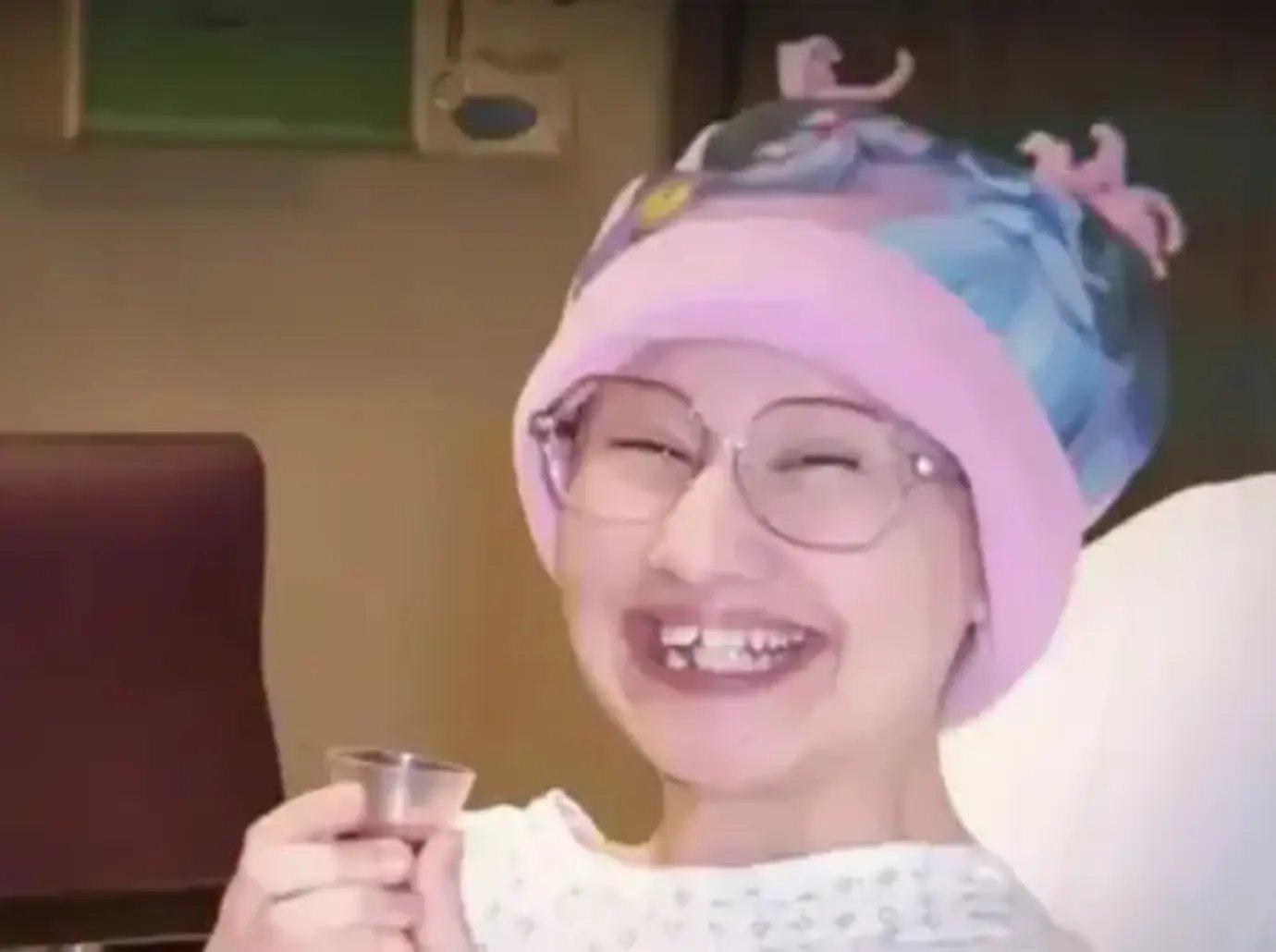 sia compared gypsy rose blanchard wearing childish outfit