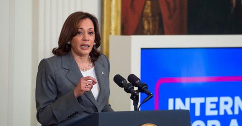 kamala harris joe failing heckled climate change