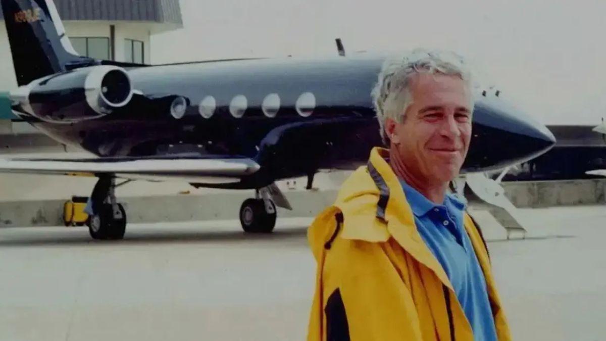 Photo of Social media users wondered if Jeffrey Epstein had anything to do with Mary Kennedy's death.
