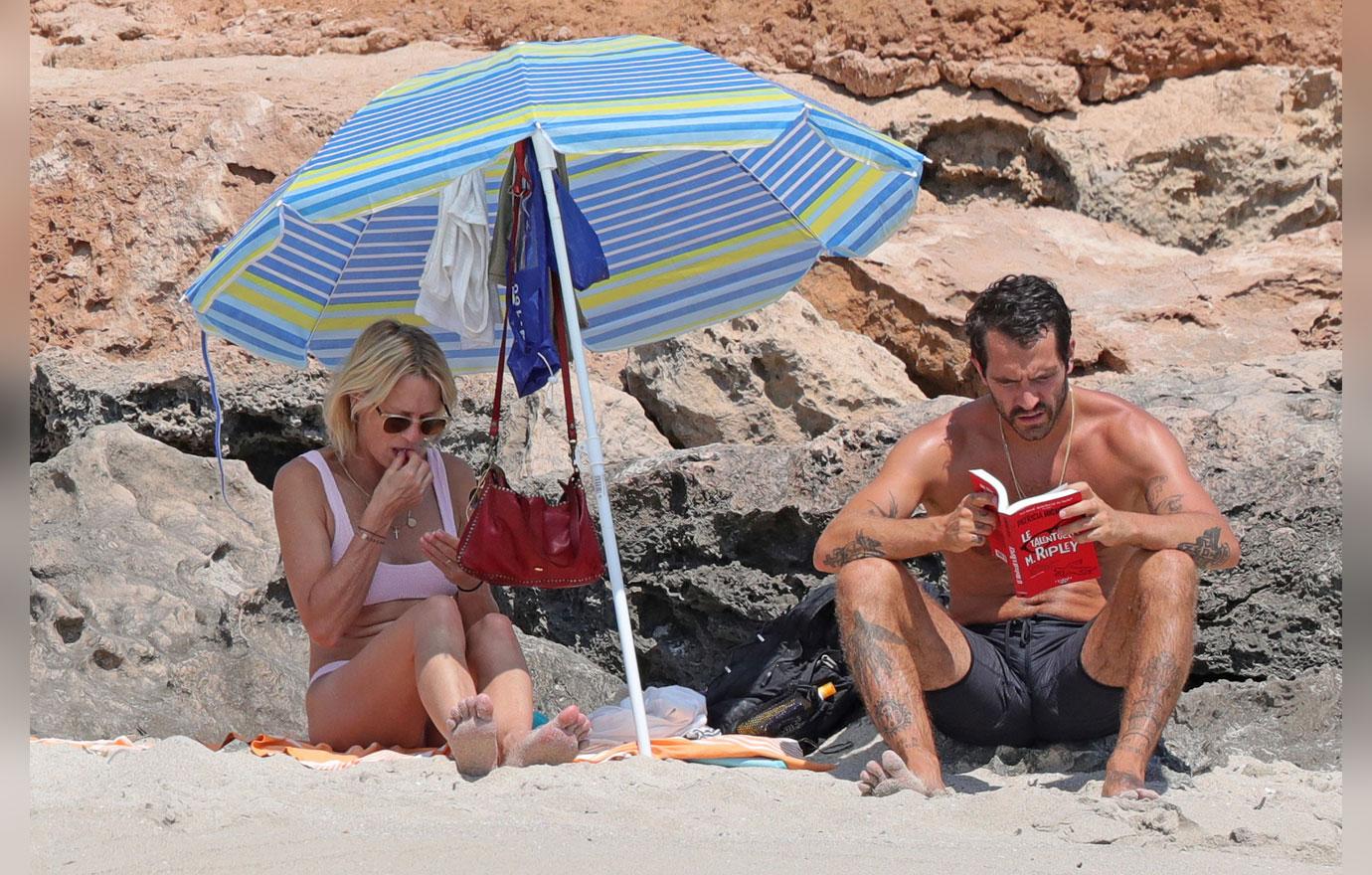 Robin wright clement giraudet pda ibiza honeymoon 5