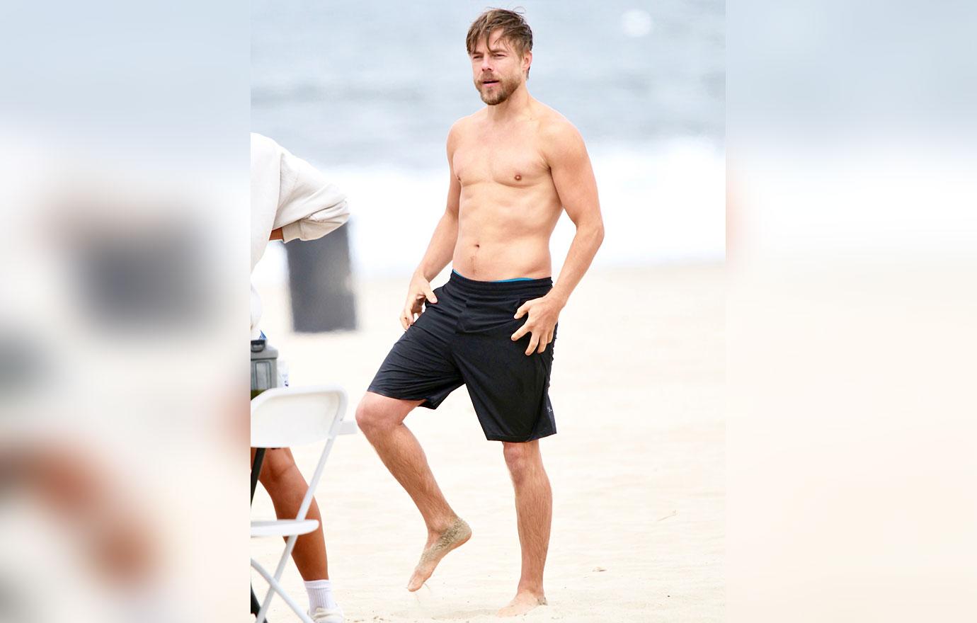 derek hough and julianne hough are spotted hanging out in venice beach