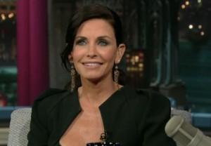 2011__04__Courteney_Cox_April15newsnea 300&#215;208.jpg