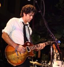 2010__01__Adrian Grenier Jan 18 216×225.jpg