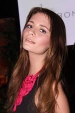 2009__09__wenn5338592 150×225.jpg