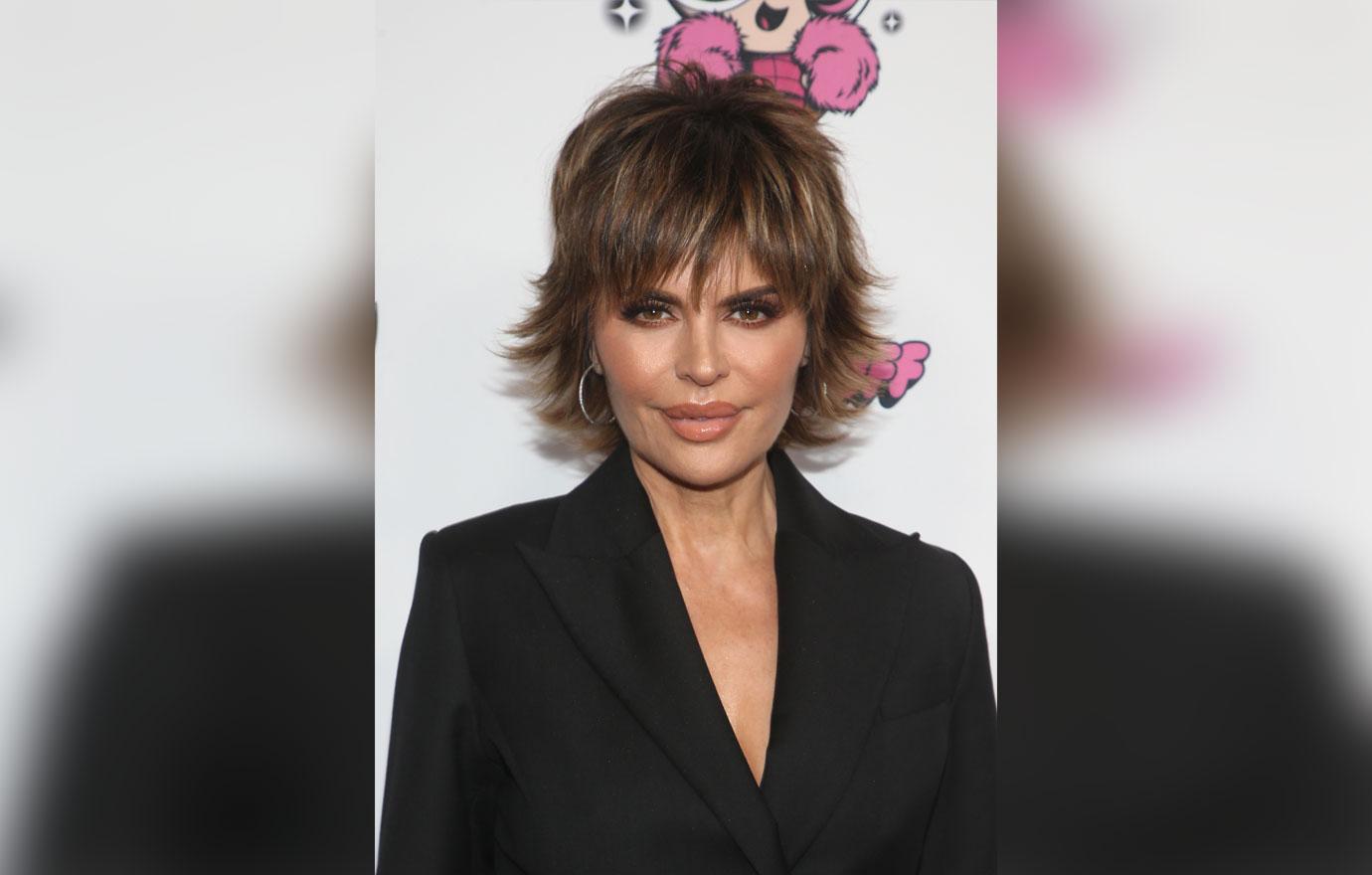 lisa rinna wants newly single daughter amelia gray hamlin to date a movie star