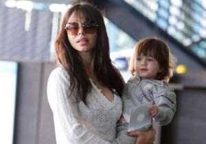 2011__05__Oksana_Grigorieva_May9_10a 300×210.jpg