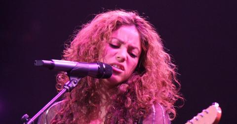 shakira live from paris