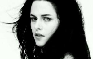 2011__09__Kristen Stewart Marcus Foster Sept1 300×192.jpg