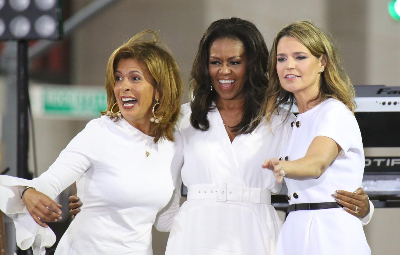 savannah guthrie celebrates five years working hoda kotb feud rumors