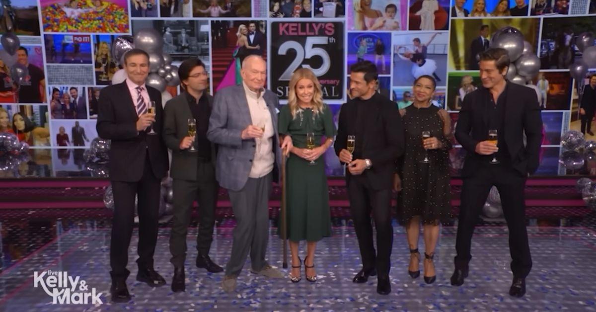 image of Kelly Ripa joined the show in 2001 alongside Regis Philbin.