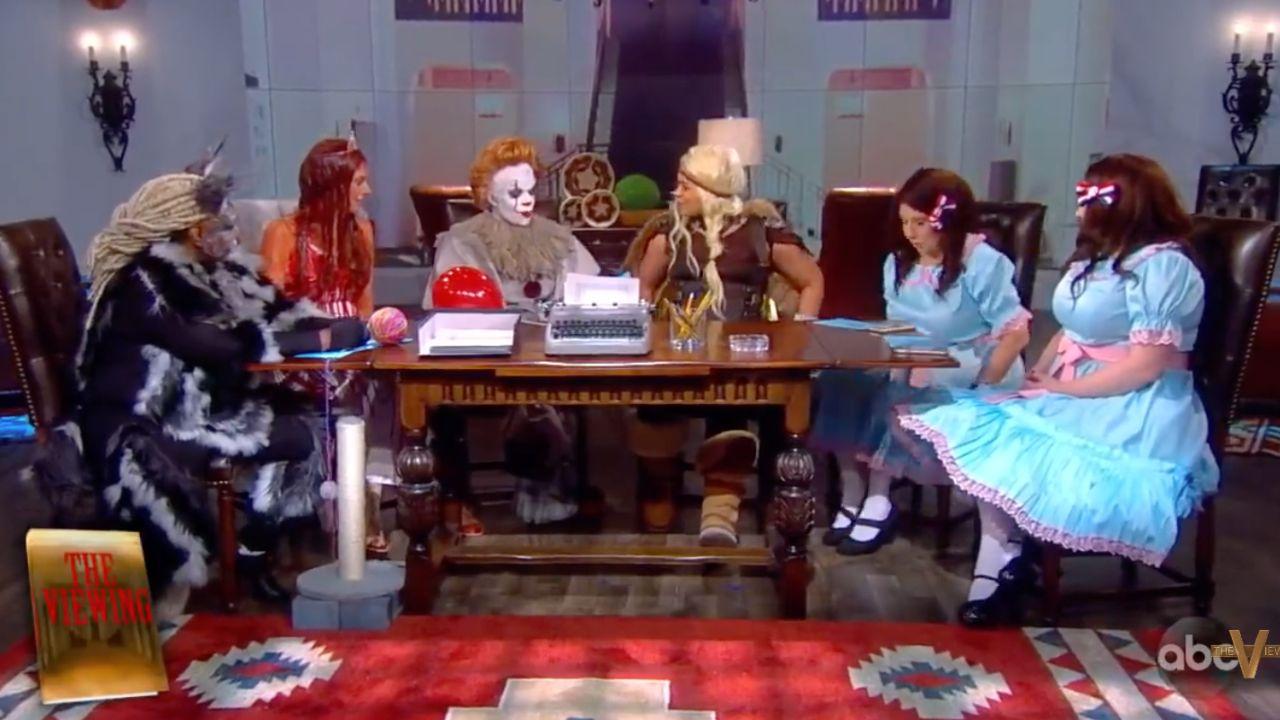 Image of the cast of 'The View'