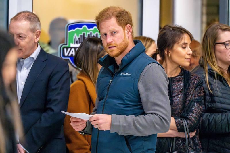 prince harry struggling family