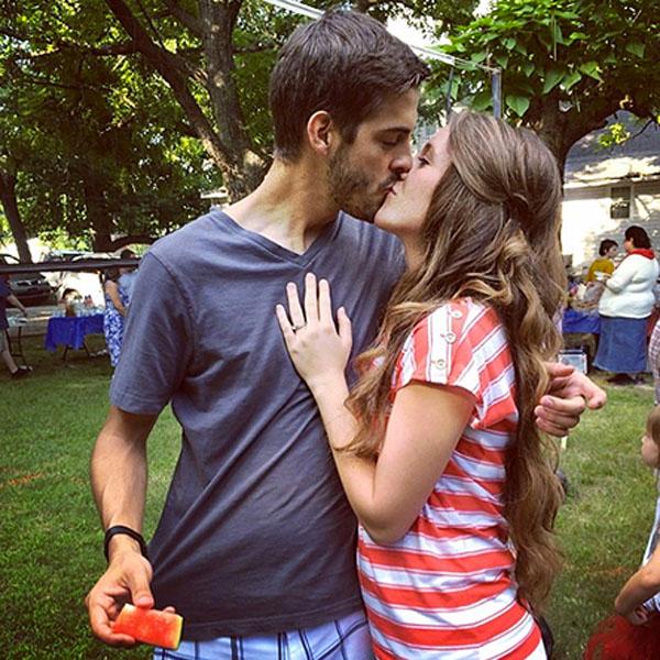 Jill derick duggar kissing