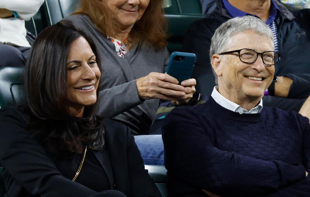 bill gates new girlfriend paula hurd hasnt met his kids yet