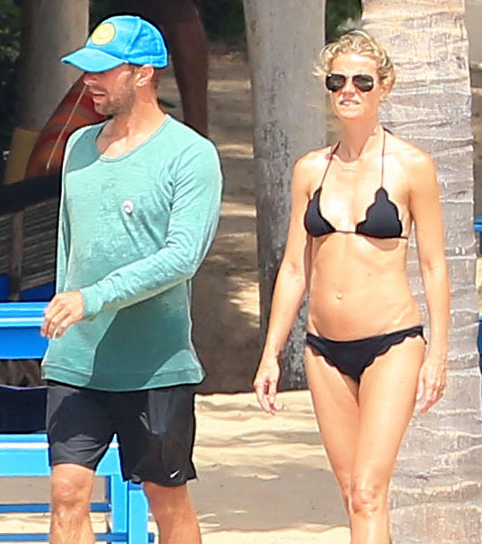 Exclusive&#8230; Gwyneth Paltrow &amp; Chris Martin Consciously Re Couple For Family Vacay in Mexico &#8211; NO INTERNET USE WITHOUT PRIOR AGREEMENT