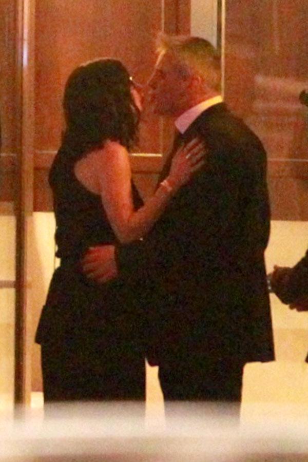 courteney cox matt leblanc kissing