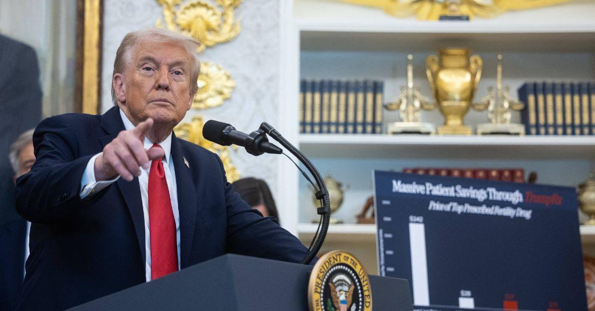 image of Viewers noticed the president's raspy voice and bruising on his hands.