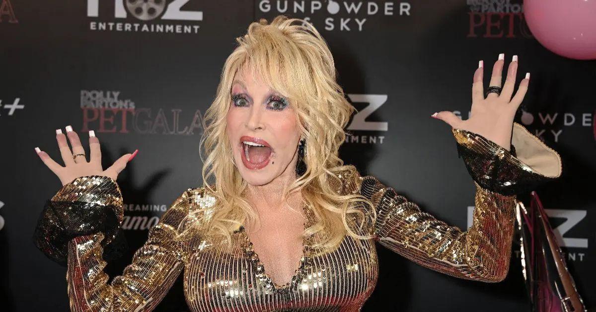 Photo of Dolly Parton missed an appearance at Dollywood as she recovered from kidney stones.