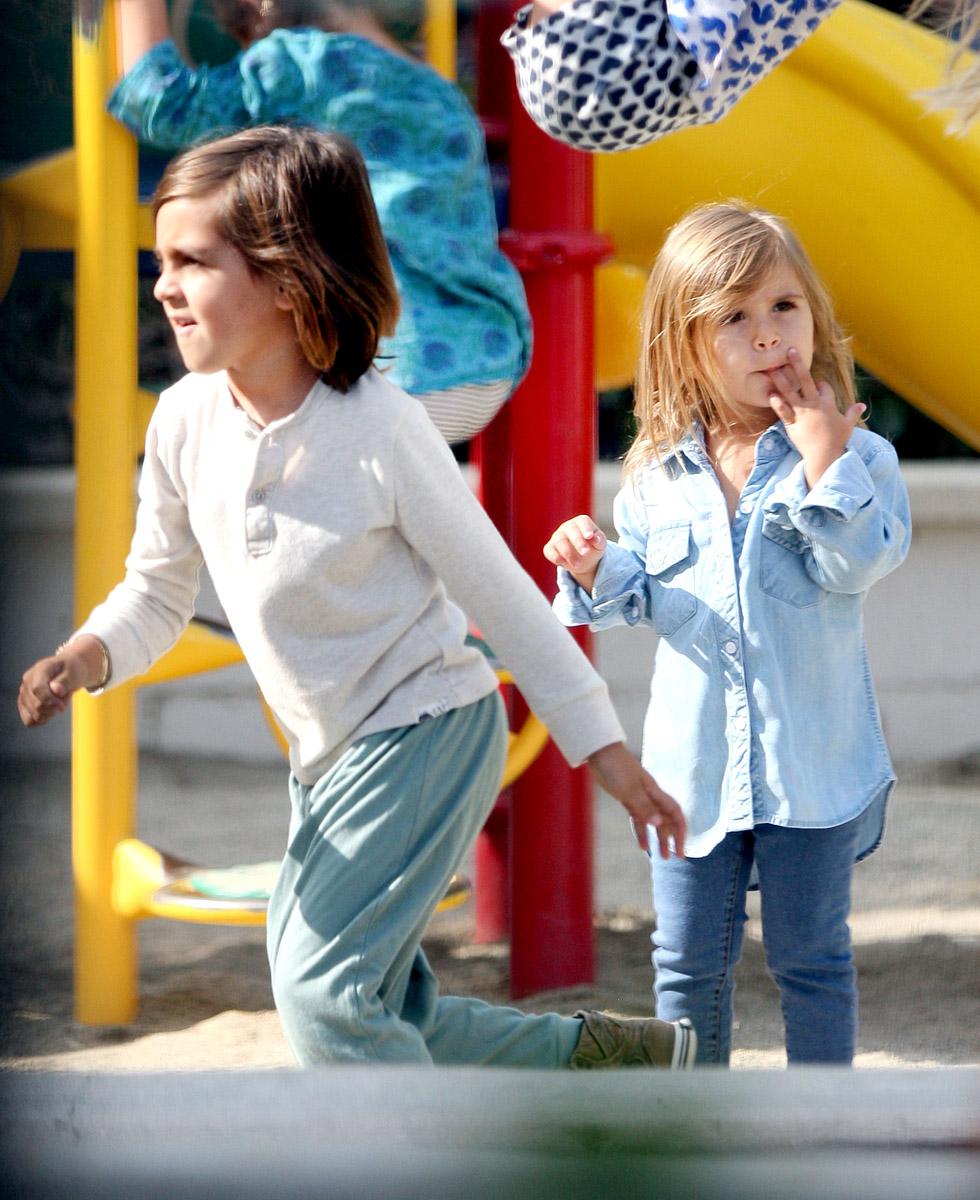 **EXCLUSIVE** Kourtney Kardashian takes children, Mason,6, and Penelope,3, for a fun day in Malibu,Ca.