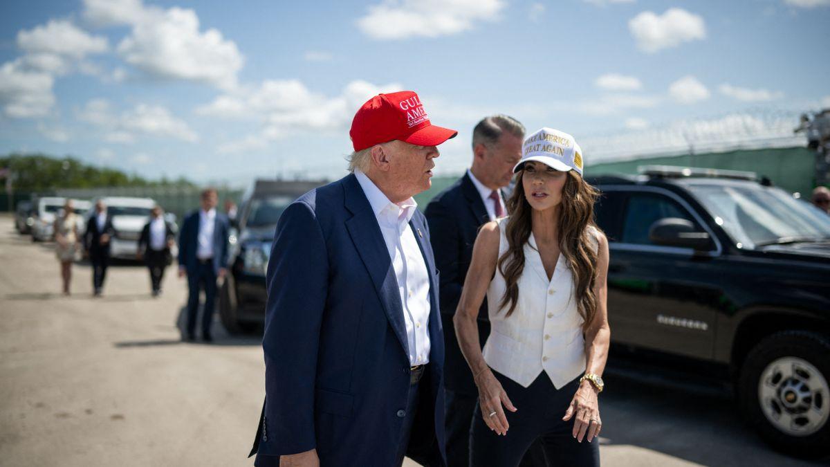 Photo of President Donald Trump and Kristi Noem