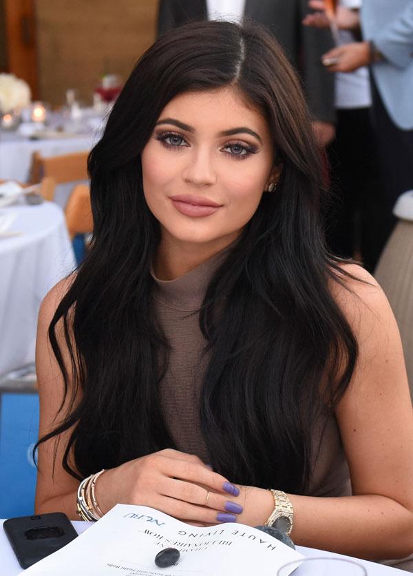 Kylie jenner broke money issues updates 04