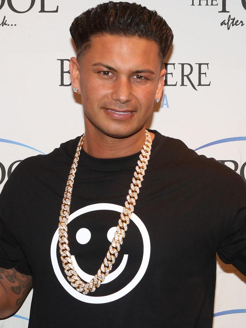 Red Carpet Confidential: Pauly D Explains How He Styles His Signature ‘Do