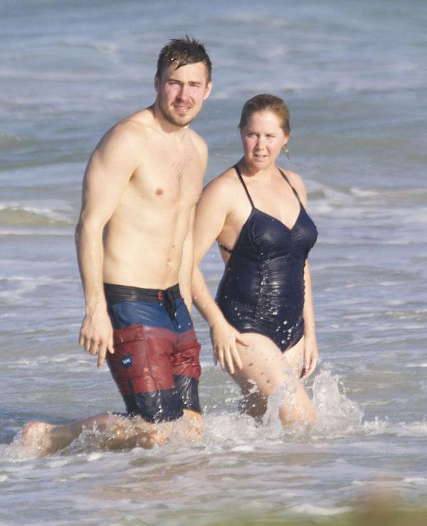 amy schumer bikini body boyfriend shirtless hawaii