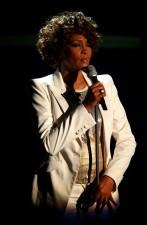 2009__10__whitneyhouston 147&#215;225.jpg