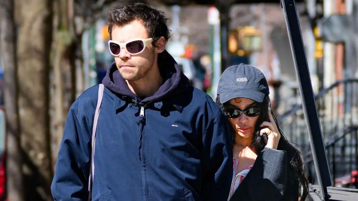 Photo of Zoë Kravitz's ring is reportedly worth $300,000 to $500,000, per jewelry experts. 