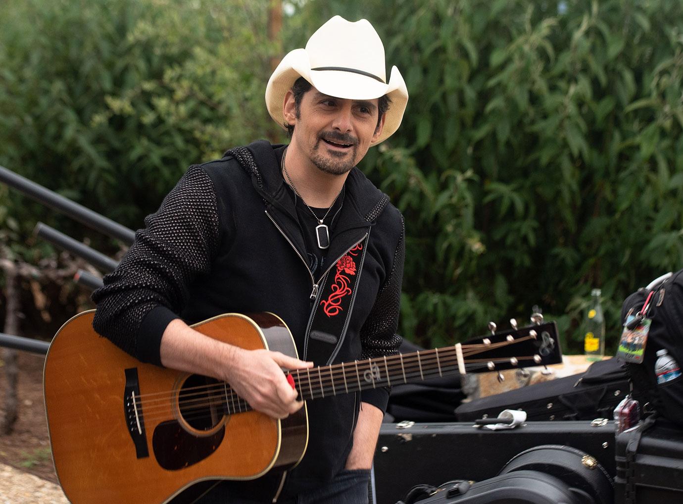 Brad Paisley Playing Guitar On Stage