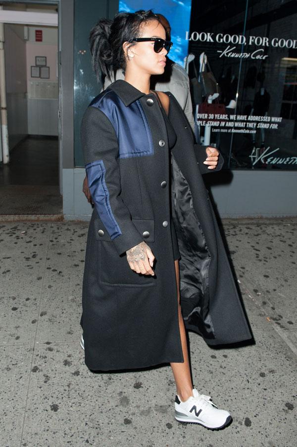 Rihanna coat 1