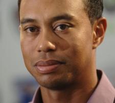 2009__12__tigerwoods2 225&#215;202.jpg