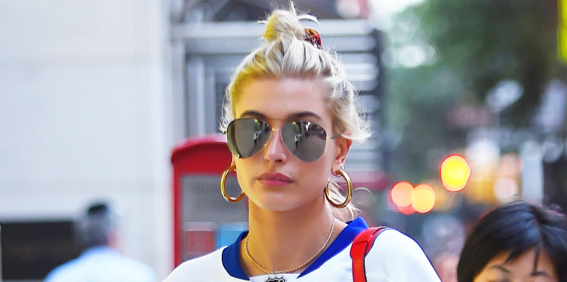 Hailey Baldwin Rocks $1,850 YSL Bag With Crop Top & Daisy Dukes: Pics –  Hollywood Life