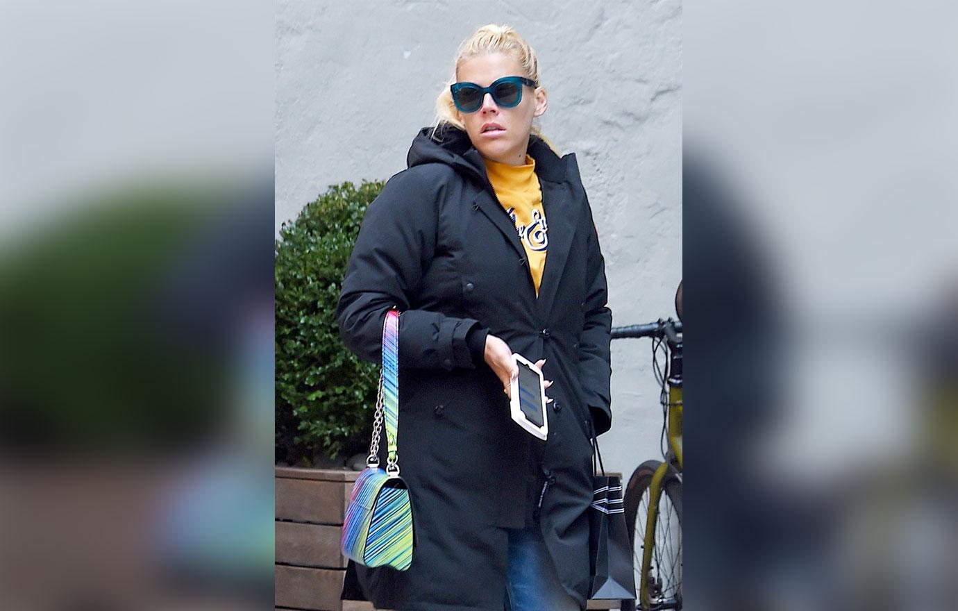 Busy Philipps Wants to Know Why She's Not Invited To The Royal Wedding