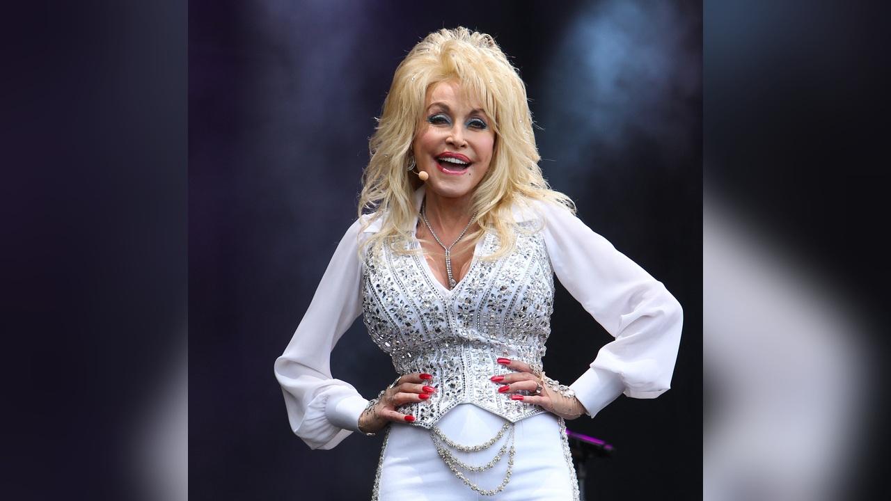 Image of A source claimed Dolly Parton 'carried guilt' about not 'spending enough time' with her husband before his death.