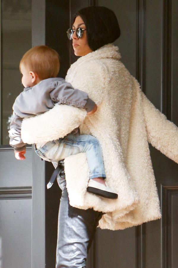 kourtney kardashian son reign music class