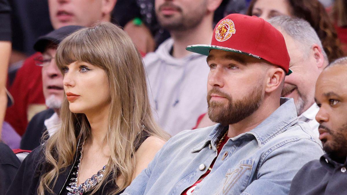 Photo of Taylor Swift and Travis Kelce.