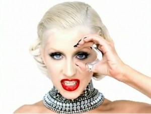 2010__04__Christina_Aguilear_April30newsne 300×226.jpg