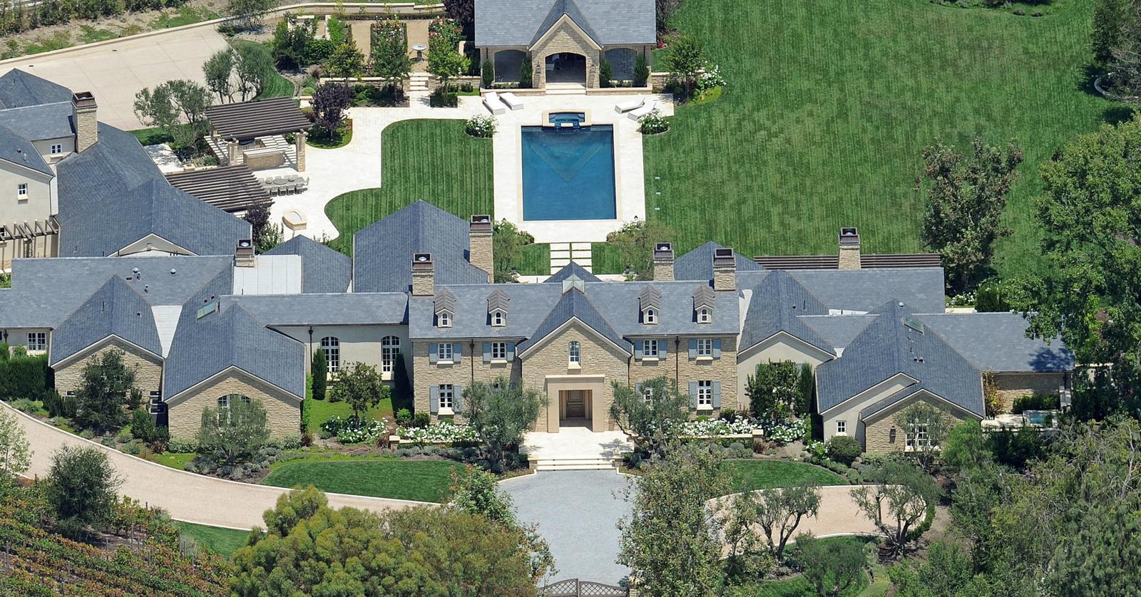 Kim Kardashian And Kanye West Move Into $20 Million Mansion In Hidden
