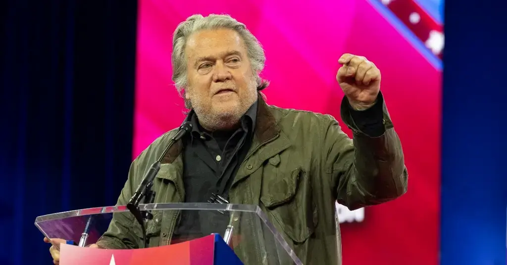 donald trump run win third term  former strategist steve bannon