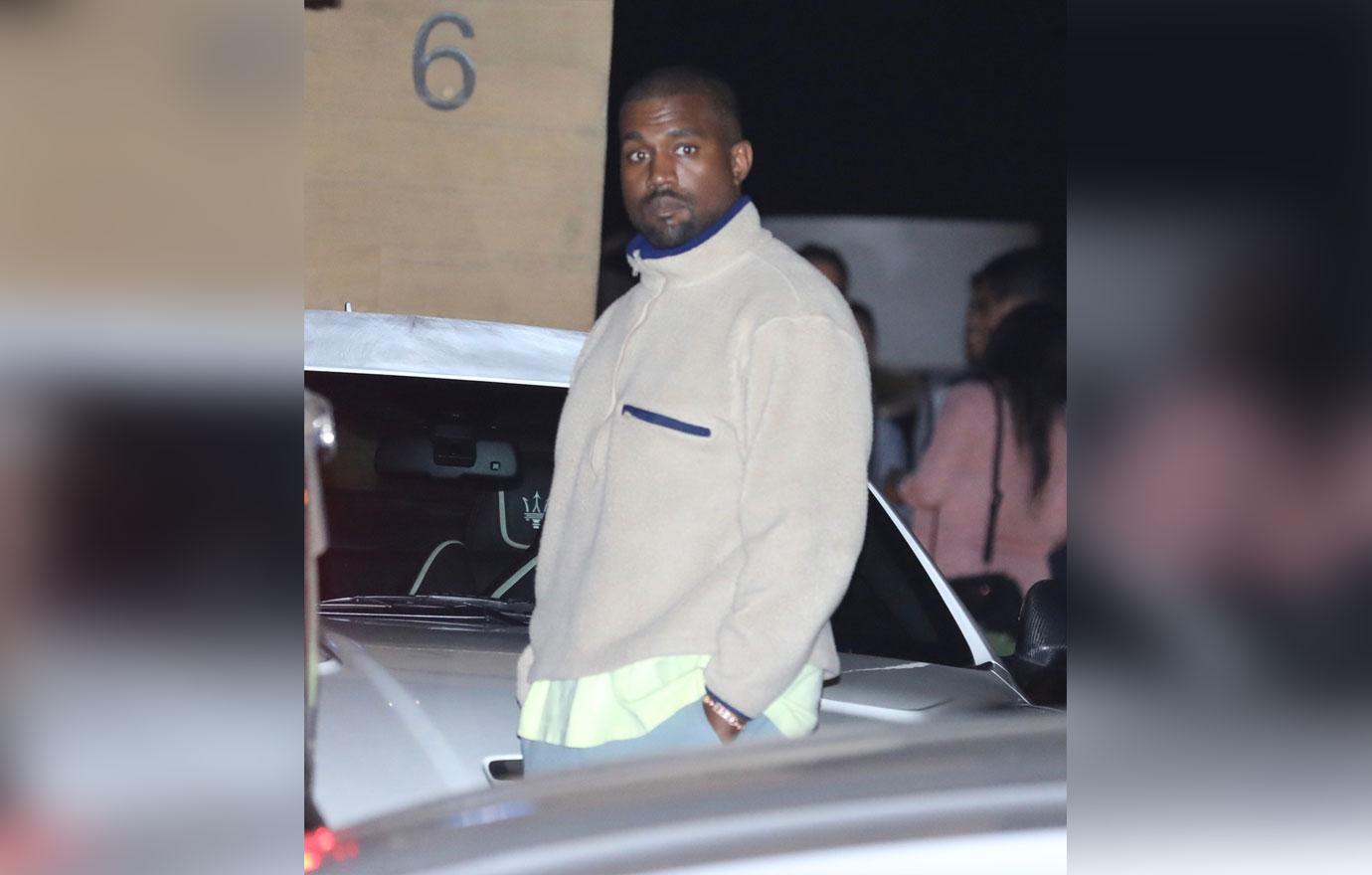 Kanye West leaving Nobu