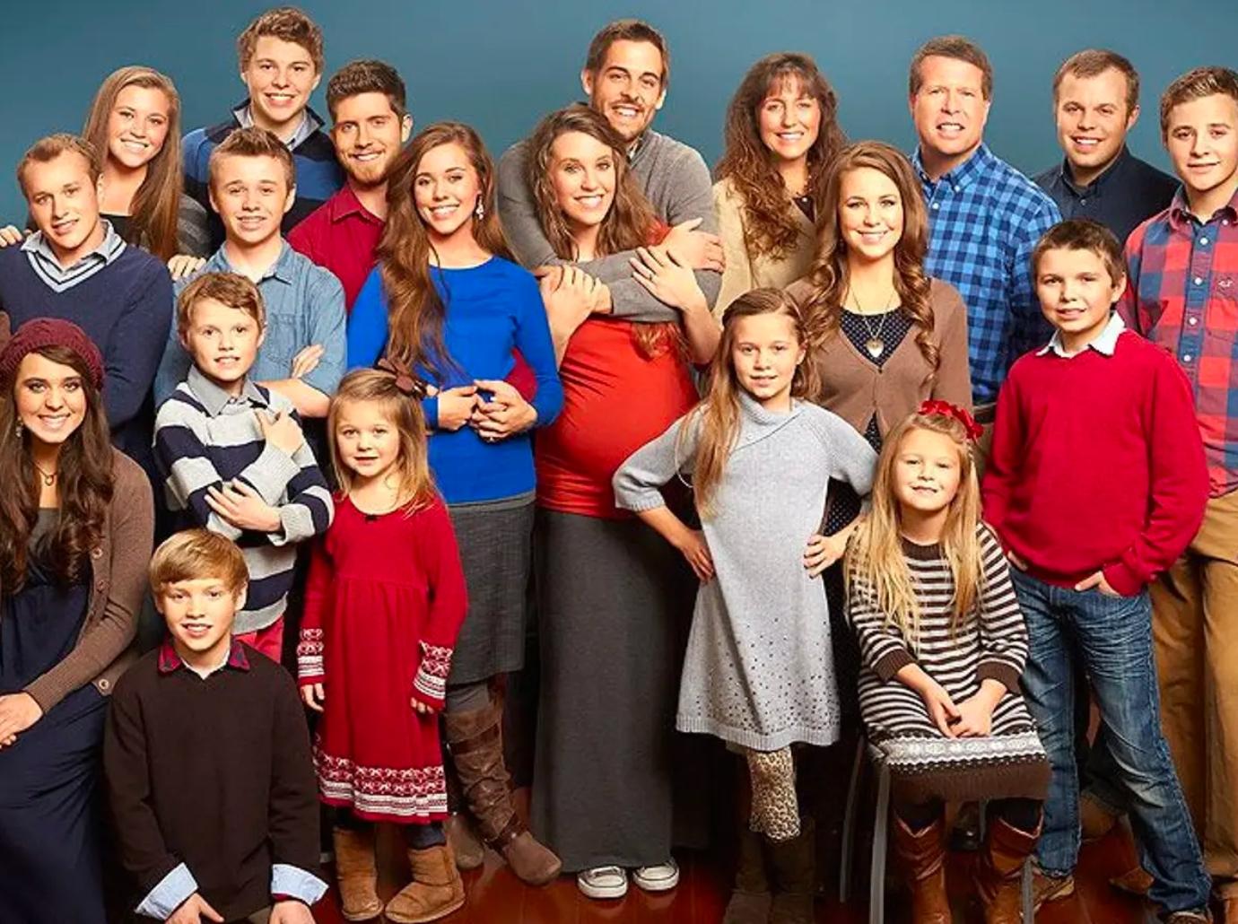 duggar police raid jim bob uncle died family compound