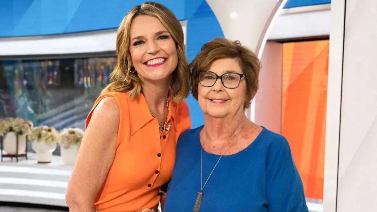 photo of savannah guthrie and mom nancy guthrie