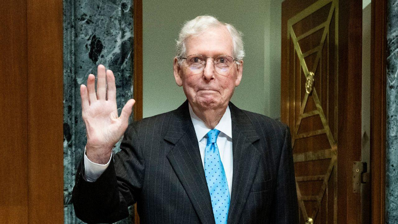 Image of Mitch McConnell returned after a lengthy recovery following a fall and loss of consciousness.