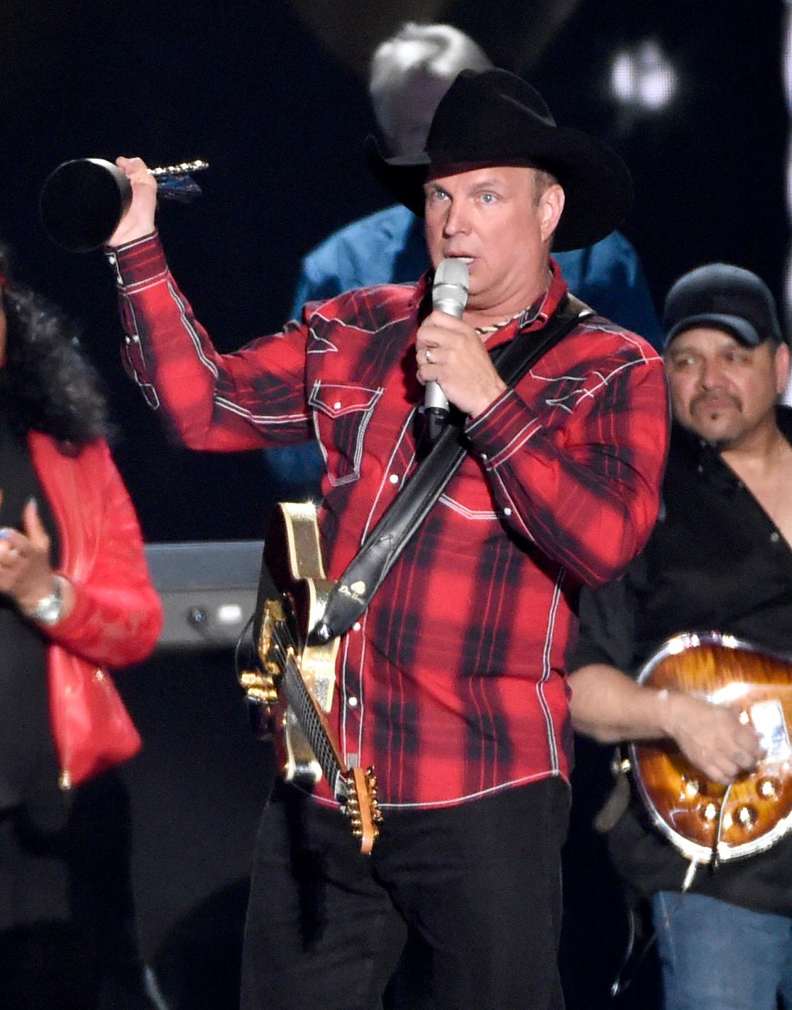 Garth Brooks Performs A Special Tribute To The Military During The ACMs!