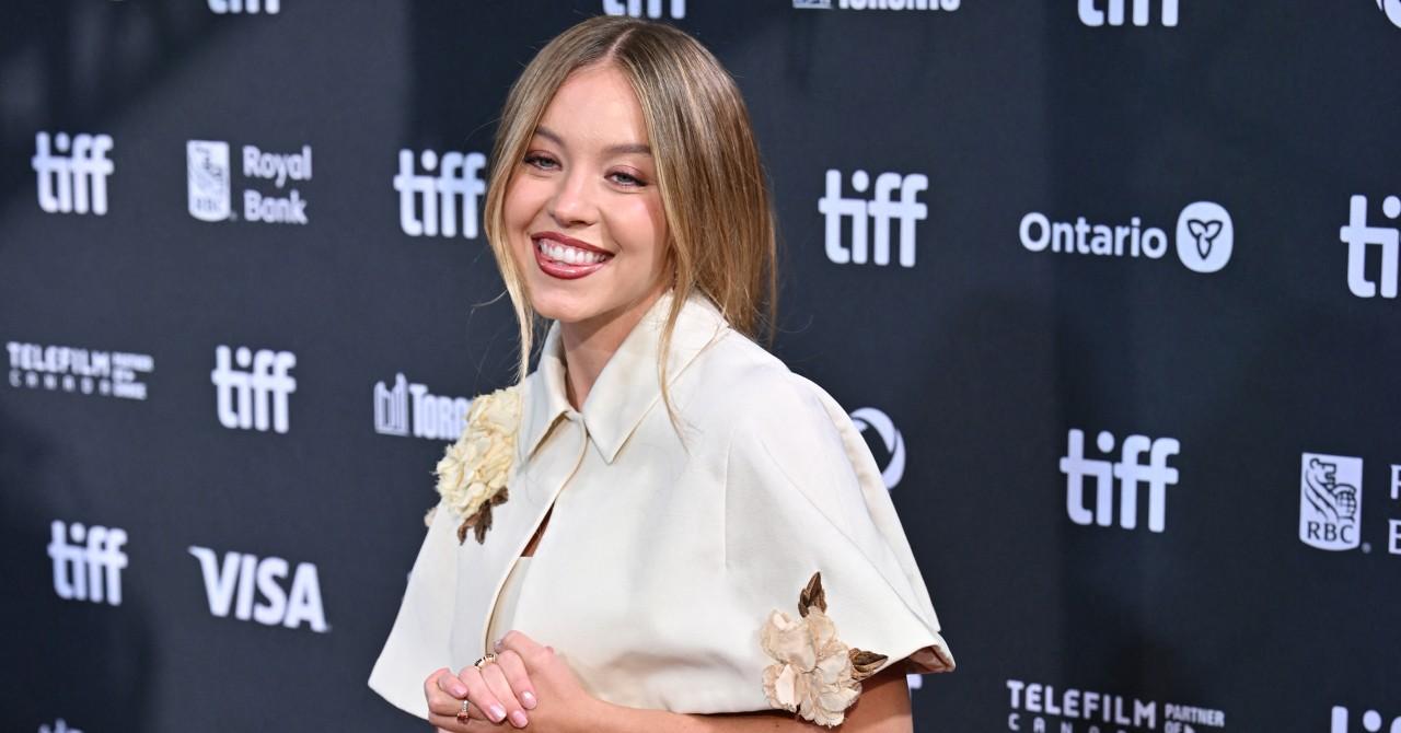 sydney sweeney shares rare photos fiance jonathan davino